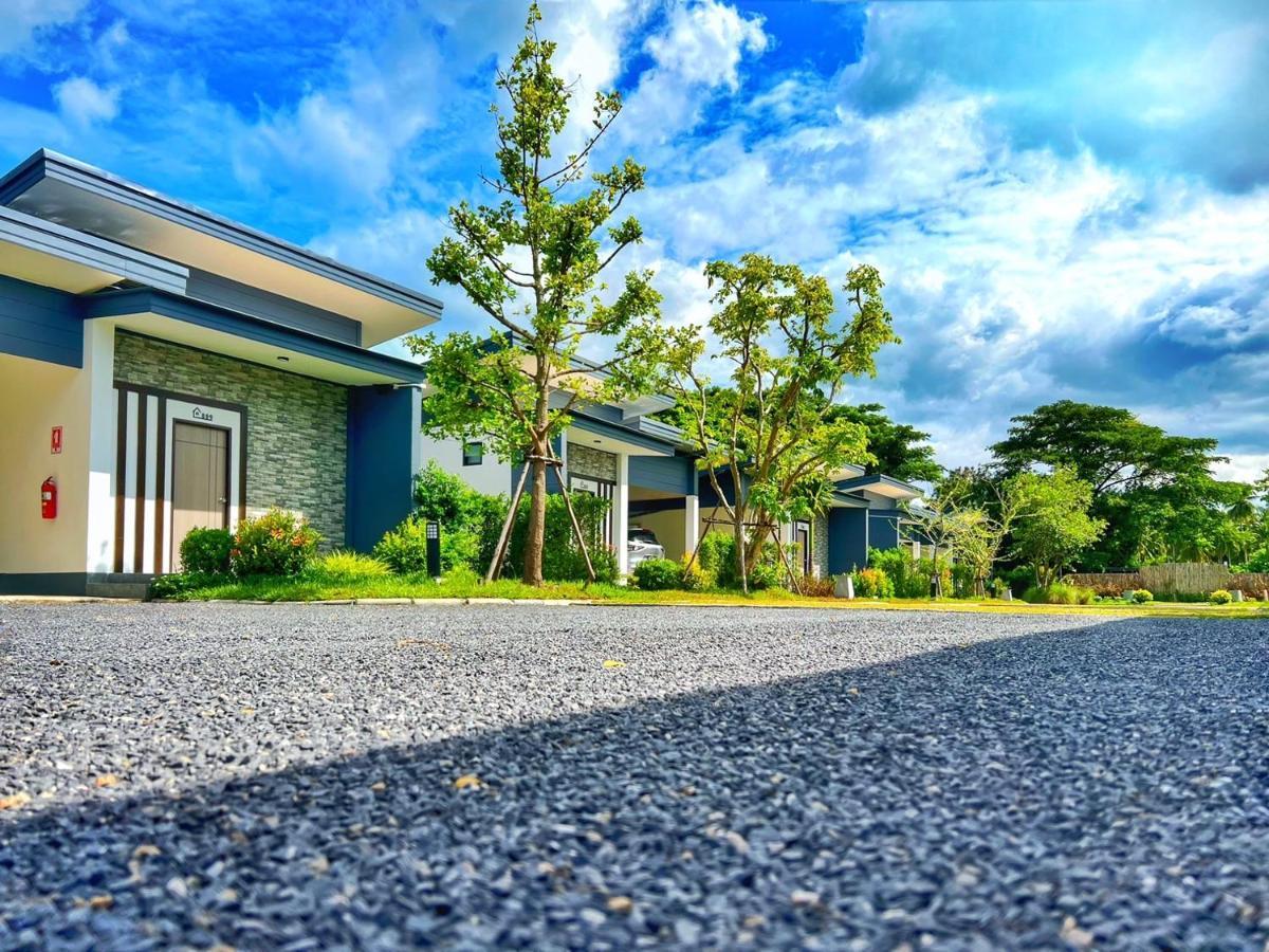 Blue Moon Boutique Resort Сичон Экстерьер фото